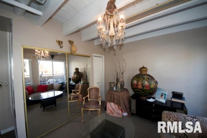 1111 WALNUT Street, Carbondale, Illinois 62901, 0 , 0 ,0,Commercial Sale,For Sale,WALNUT,0,RMAEB444652
