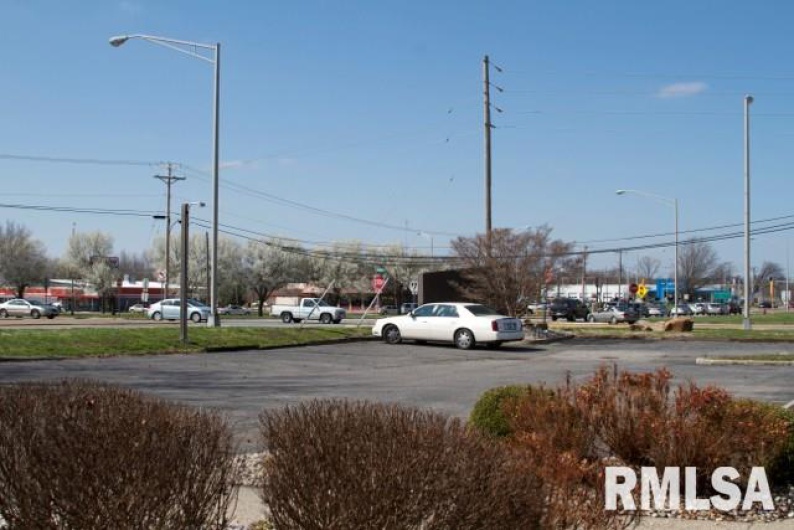1111 WALNUT Street, Carbondale, Illinois 62901, 0 , 0 ,0,Commercial Sale,For Sale,WALNUT,0,RMAEB444652