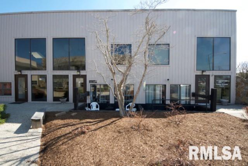 1111 WALNUT Street, Carbondale, Illinois 62901, 0 , 0 ,0,Commercial Sale,For Sale,WALNUT,0,RMAEB444652