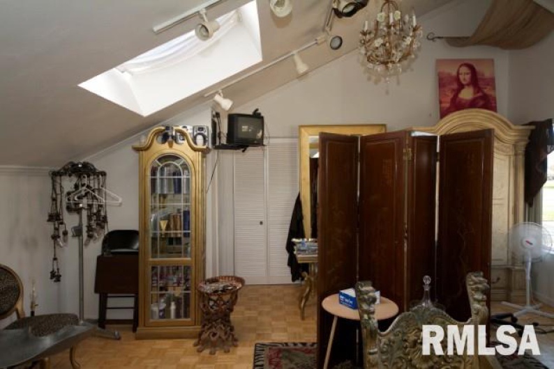 1111 WALNUT Street, Carbondale, Illinois 62901, 0 , 0 ,0,Commercial Sale,For Sale,WALNUT,0,RMAEB444652