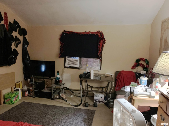 194 Villa Knoll Pase Street, Carbondale, Illinois 62901, 0 , 0 ,0,Residential Income,For Sale,Villa Knoll Pase,0,RMAEB446592