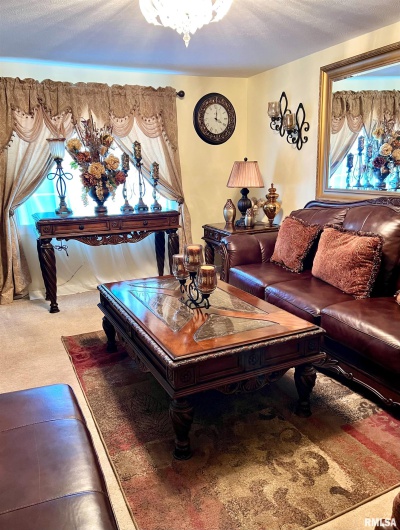 550 VIENNA Road, Olmsted, Illinois 62970, 3 Bedrooms Bedrooms, 0 ,2 BathroomsBathrooms,Residential,For Sale,VIENNA,0,RMAEB447016