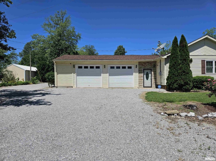 550 VIENNA Road, Olmsted, Illinois 62970, 3 Bedrooms Bedrooms, 0 ,2 BathroomsBathrooms,Residential,For Sale,VIENNA,0,RMAEB447016