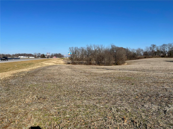 1 Perryville Boulevard, Perryville, Missouri 63775, ,Commercial Sale,For Sale,Perryville,MAR21001097