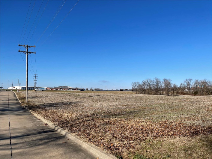 1 Perryville Boulevard, Perryville, Missouri 63775, ,Commercial Sale,For Sale,Perryville,MAR21001097
