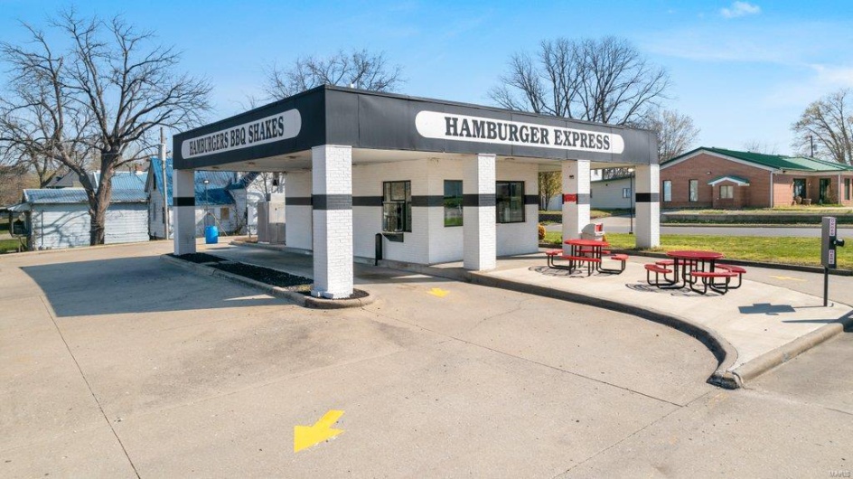 902 William Street, Cape Girardeau, Missouri 63703, ,Commercial Sale,For Sale,William,MAR23003927