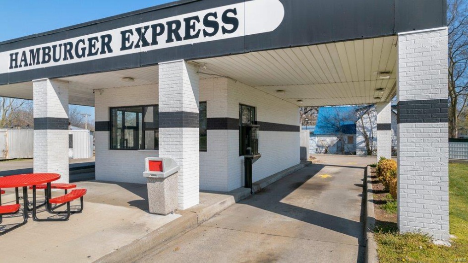 902 William Street, Cape Girardeau, Missouri 63703, ,Commercial Sale,For Sale,William,MAR23003927