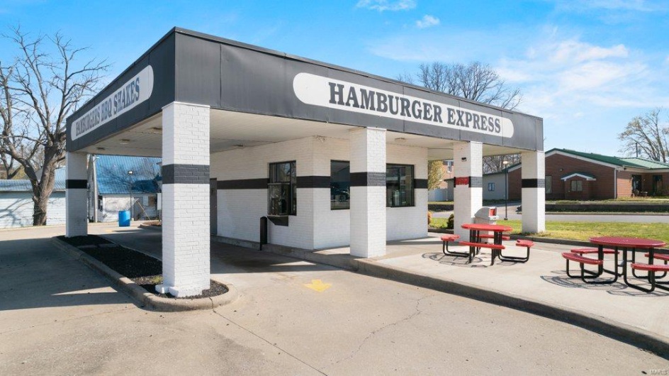 902 William Street, Cape Girardeau, Missouri 63703, ,Commercial Sale,For Sale,William,MAR23003927