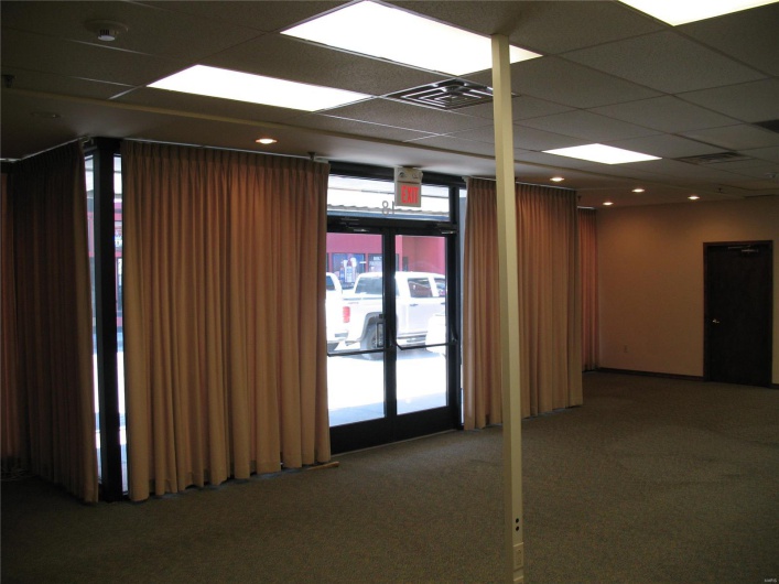 18 Main Street, Cape Girardeau, Missouri 63701, ,Commercial Sale,For Sale,Main Street,MAR23043194