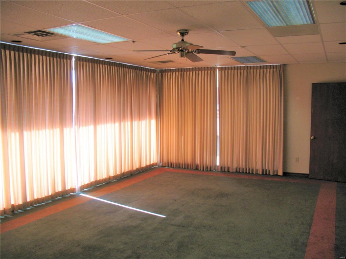 18 Main Street, Cape Girardeau, Missouri 63701, ,Commercial Sale,For Sale,Main Street,MAR23043194