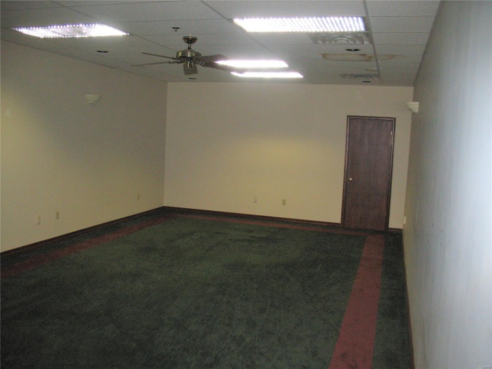 18 Main Street, Cape Girardeau, Missouri 63701, ,Commercial Sale,For Sale,Main Street,MAR23043194