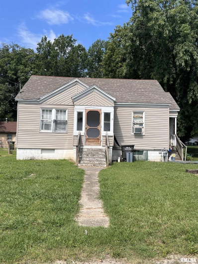 720 Carico Street, Carbondale, Illinois 62901, 2 Bedrooms Bedrooms, 0 ,1 BathroomBathrooms,Residential,For Sale,Carico,0,RMAEB449979