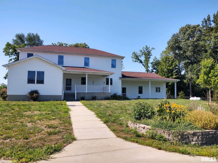 6215 Buncombe Road, Vienna, Illinois 62995, 7 Bedrooms Bedrooms, 0 ,3 BathroomsBathrooms,Residential,For Sale,Buncombe,0,RMAEB450075
