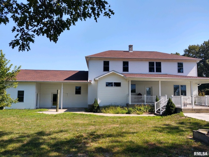 6215 Buncombe Road, Vienna, Illinois 62995, 7 Bedrooms Bedrooms, 0 ,3 BathroomsBathrooms,Residential,For Sale,Buncombe,0,RMAEB450075