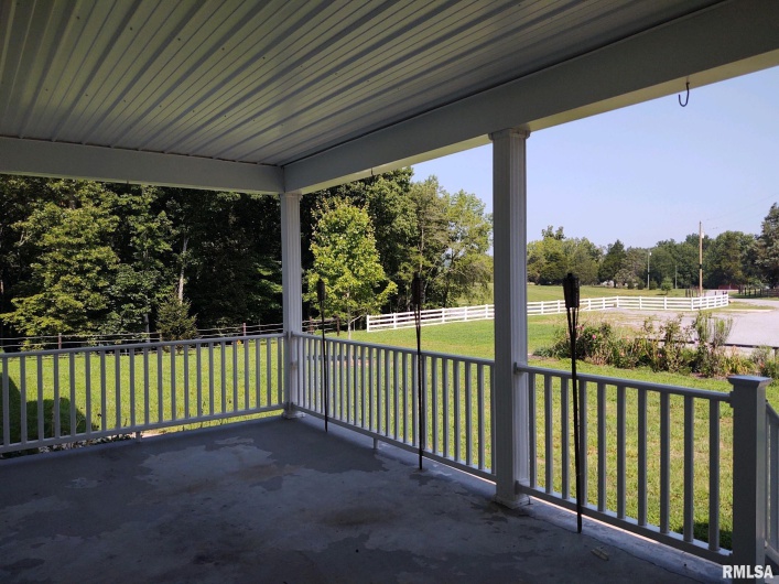 6215 Buncombe Road, Vienna, Illinois 62995, 7 Bedrooms Bedrooms, 0 ,3 BathroomsBathrooms,Residential,For Sale,Buncombe,0,RMAEB450075