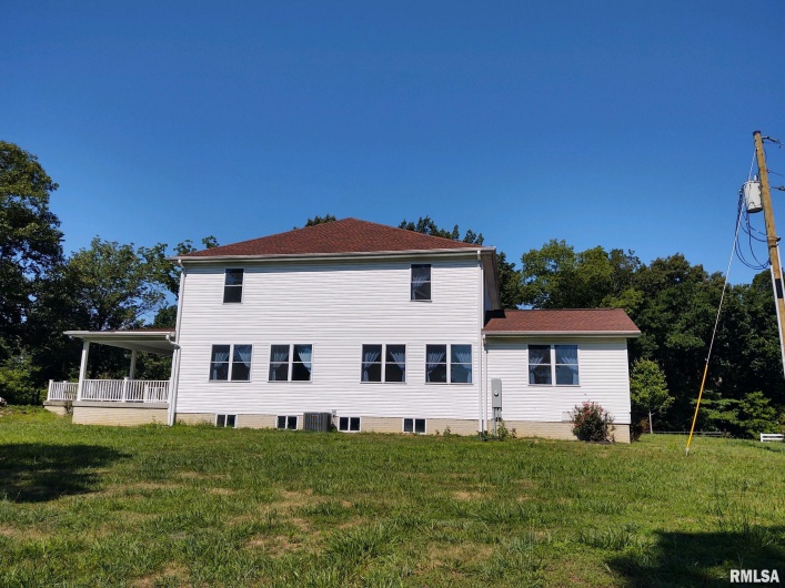 6215 Buncombe Road, Vienna, Illinois 62995, 7 Bedrooms Bedrooms, 0 ,3 BathroomsBathrooms,Residential,For Sale,Buncombe,0,RMAEB450075