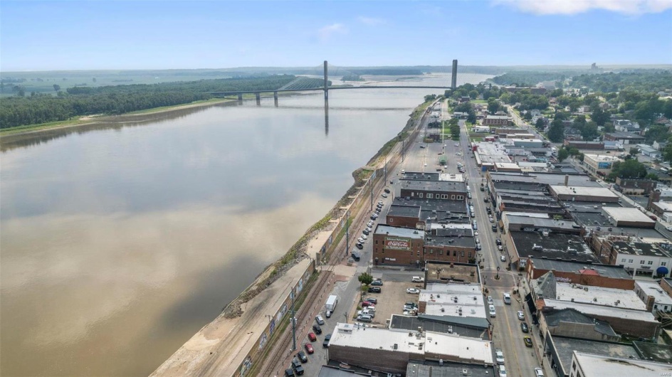 115 Water Street, Cape Girardeau, Missouri 63701, 1 Bedroom Bedrooms, 5 Rooms Rooms,1 BathroomBathrooms,Residential,For Sale,Water,MAR23050102