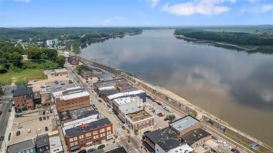115 Water Street, Cape Girardeau, Missouri 63701, 1 Bedroom Bedrooms, 5 Rooms Rooms,1 BathroomBathrooms,Residential,For Sale,Water,MAR23050102