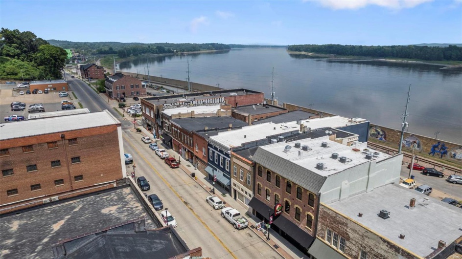 115 Water Street, Cape Girardeau, Missouri 63701, 1 Bedroom Bedrooms, 5 Rooms Rooms,1 BathroomBathrooms,Residential,For Sale,Water,MAR23050102