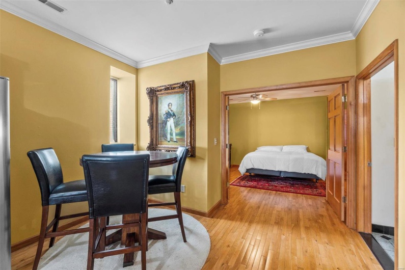 115 Water Street, Cape Girardeau, Missouri 63701, 1 Bedroom Bedrooms, 5 Rooms Rooms,1 BathroomBathrooms,Residential,For Sale,Water,MAR23050102