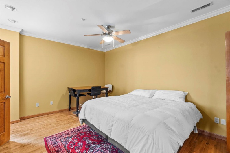 115 Water Street, Cape Girardeau, Missouri 63701, 1 Bedroom Bedrooms, 5 Rooms Rooms,1 BathroomBathrooms,Residential,For Sale,Water,MAR23050102