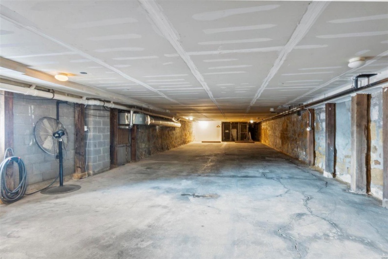 115 Water Street, Cape Girardeau, Missouri 63701, 1 Bedroom Bedrooms, 5 Rooms Rooms,1 BathroomBathrooms,Residential,For Sale,Water,MAR23050102
