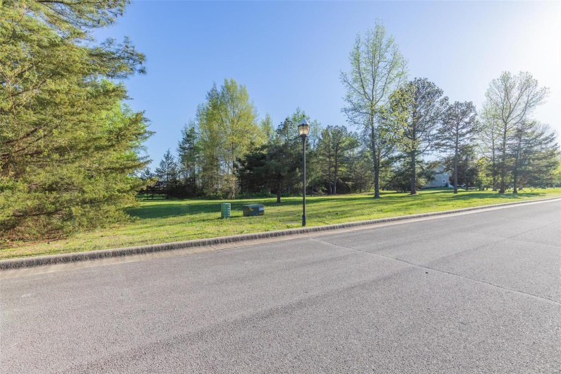 0 Lot # 18 Westwood Highlands, Poplar Bluff, Missouri 63901, ,Land,For Sale,Lot # 18 Westwood Highlands,MAR22057599