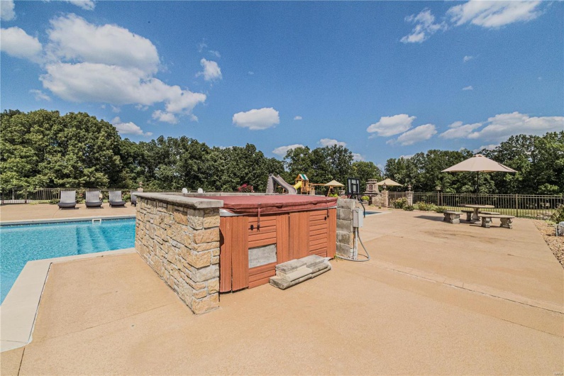 6708 Brown Lane, Poplar Bluff, Missouri 63901, 6 Bedrooms Bedrooms, 21 Rooms Rooms,6 BathroomsBathrooms,Residential,For Sale,Brown,MAR23056382