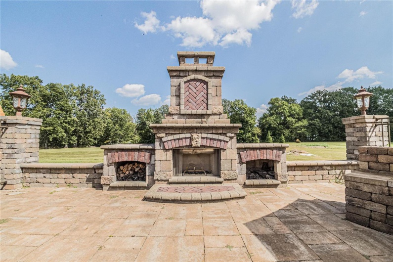 6708 Brown Lane, Poplar Bluff, Missouri 63901, 6 Bedrooms Bedrooms, 21 Rooms Rooms,6 BathroomsBathrooms,Residential,For Sale,Brown,MAR23056382