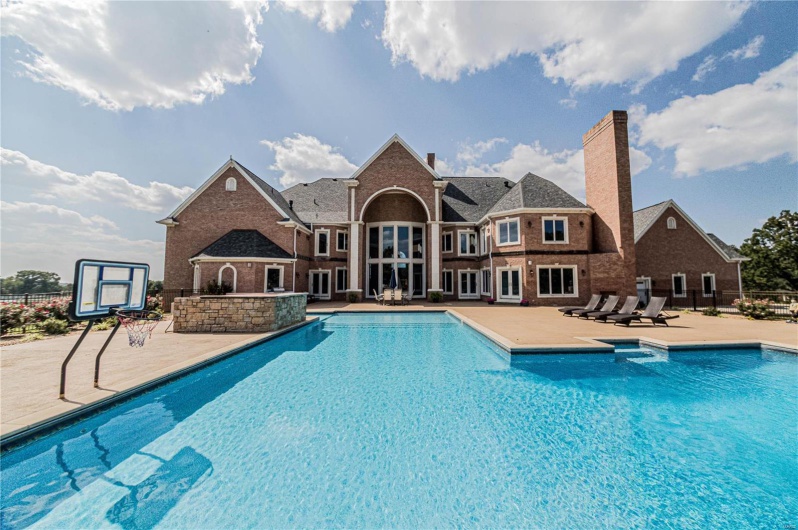 6708 Brown Lane, Poplar Bluff, Missouri 63901, 6 Bedrooms Bedrooms, 21 Rooms Rooms,6 BathroomsBathrooms,Residential,For Sale,Brown,MAR23056382