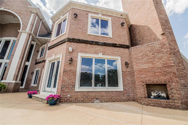6708 Brown Lane, Poplar Bluff, Missouri 63901, 6 Bedrooms Bedrooms, 21 Rooms Rooms,6 BathroomsBathrooms,Residential,For Sale,Brown,MAR23056382
