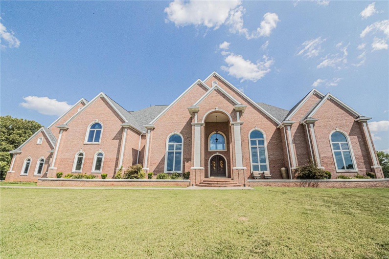 6708 Brown Lane, Poplar Bluff, Missouri 63901, 6 Bedrooms Bedrooms, 21 Rooms Rooms,6 BathroomsBathrooms,Residential,For Sale,Brown,MAR23056382