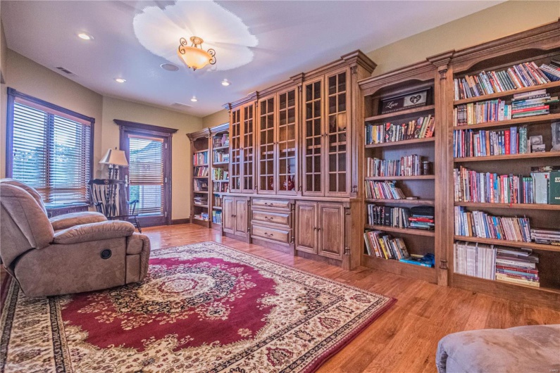 6708 Brown Lane, Poplar Bluff, Missouri 63901, 6 Bedrooms Bedrooms, 21 Rooms Rooms,6 BathroomsBathrooms,Residential,For Sale,Brown,MAR23056382