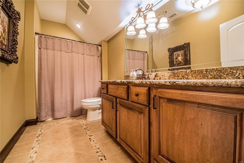 6708 Brown Lane, Poplar Bluff, Missouri 63901, 6 Bedrooms Bedrooms, 21 Rooms Rooms,6 BathroomsBathrooms,Residential,For Sale,Brown,MAR23056382
