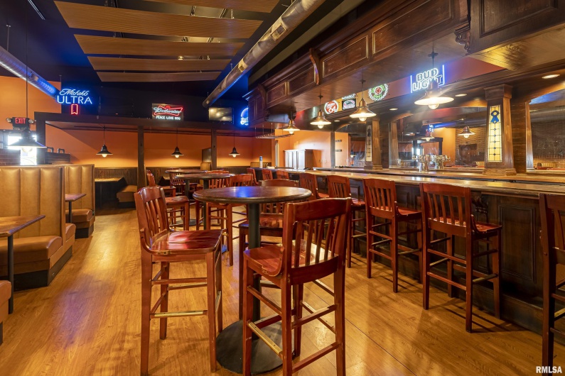 2700 17TH Street, Marion, Illinois 62959, 0 , 0 ,0,Commercial Sale,For Sale,17TH,0,RMAEB450911