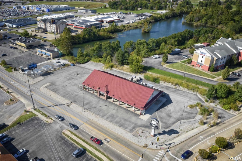 2700 17TH Street, Marion, Illinois 62959, 0 , 0 ,0,Commercial Sale,For Sale,17TH,0,RMAEB450911