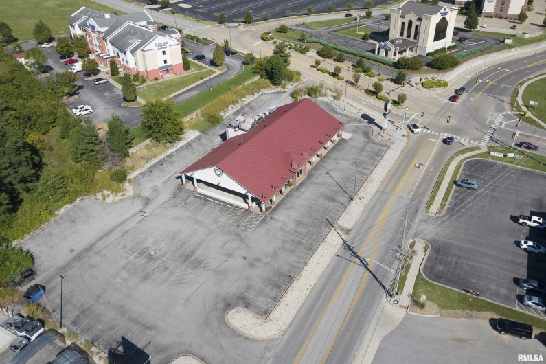 2700 17TH Street, Marion, Illinois 62959, 0 , 0 ,0,Commercial Sale,For Sale,17TH,0,RMAEB450911