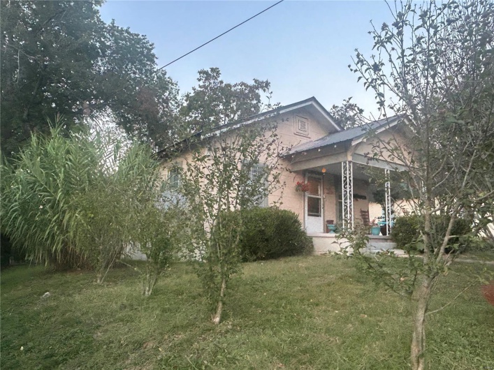 1409 Spring Street, Poplar Bluff, Missouri 63901, 3 Bedrooms Bedrooms, 8 Rooms Rooms,1 BathroomBathrooms,Residential,For Sale,Spring Street,MAR23061738
