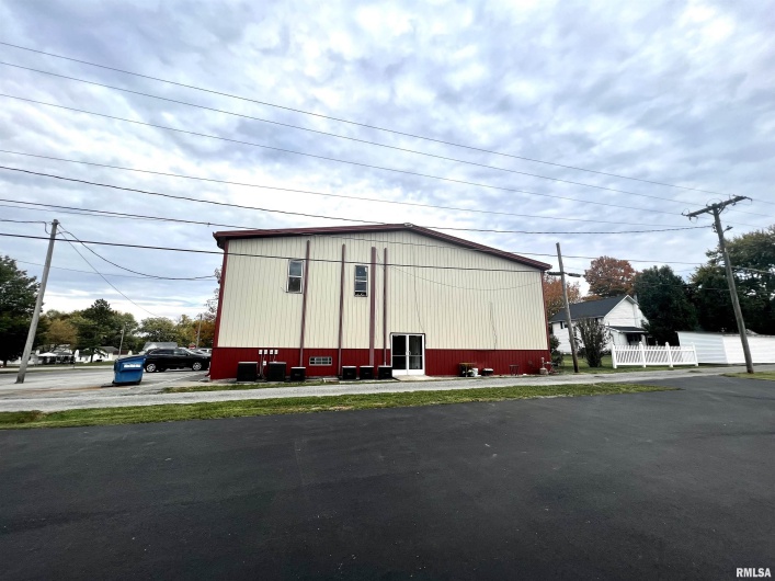 400 BROADWAY, Goreville, Illinois 62939, 0 , 0 ,0,Commercial Sale,For Sale,BROADWAY,0,RMAEB451220