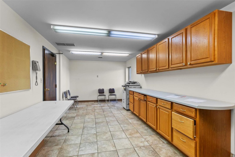 450 Siemers Drive, Cape Girardeau, Missouri 63701, ,Commercial Lease,For Sale,Siemers,MAR23066863