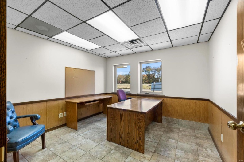450 Siemers Drive, Cape Girardeau, Missouri 63701, ,Commercial Lease,For Sale,Siemers,MAR23066863