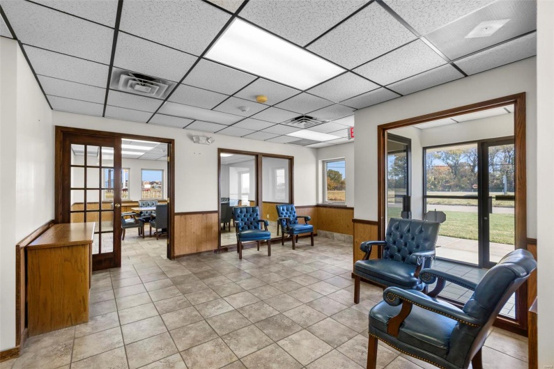 450 Siemers Drive, Cape Girardeau, Missouri 63701, ,Commercial Lease,For Sale,Siemers,MAR23066863