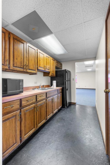 450 Siemers Drive, Cape Girardeau, Missouri 63701, ,Commercial Lease,For Sale,Siemers,MAR23066863