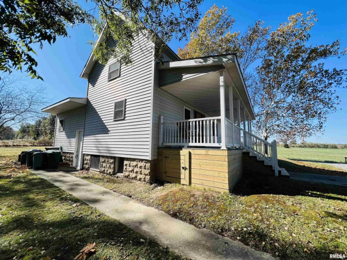 17064 Old Frankfort Road, Johnston City, Illinois 62951, 5 Bedrooms Bedrooms, 0 ,2 BathroomsBathrooms,Residential,For Sale,Old Frankfort,0,RMAEB451336