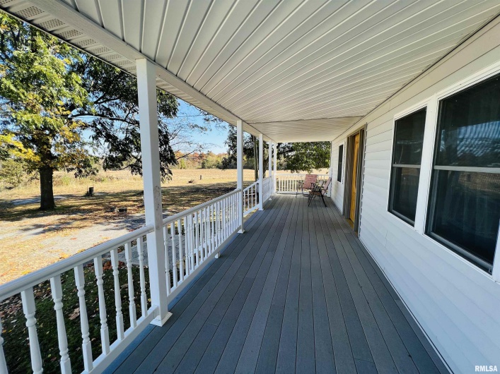 17064 Old Frankfort Road, Johnston City, Illinois 62951, 5 Bedrooms Bedrooms, 0 ,2 BathroomsBathrooms,Residential,For Sale,Old Frankfort,0,RMAEB451336