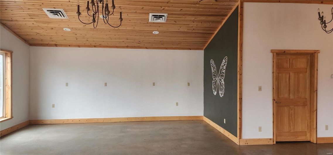 1309 Allendale Boulevard, Chester, Illinois 62233, ,Commercial Sale,For Sale,Allendale,MAR23071405