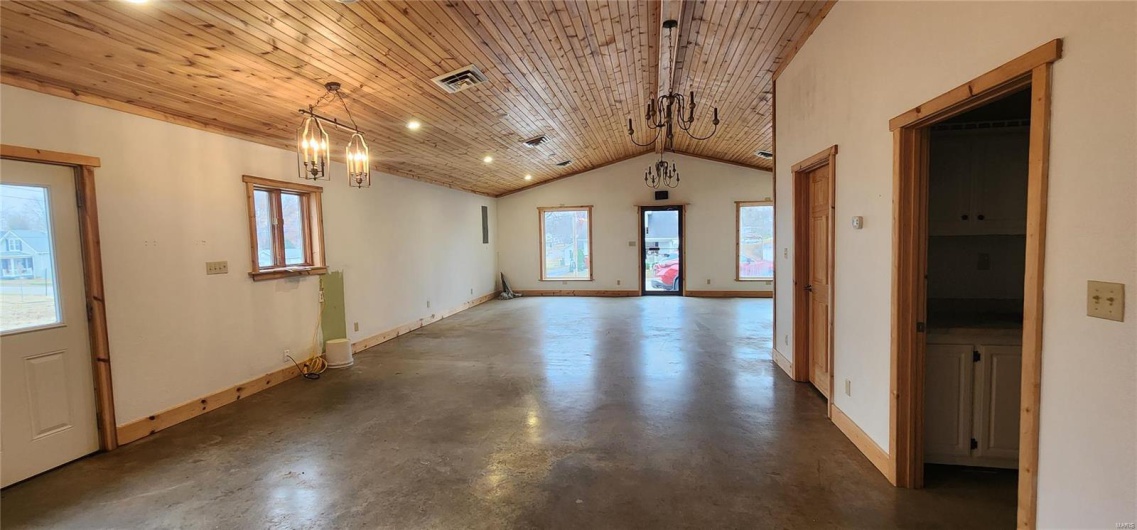 1309 Allendale Boulevard, Chester, Illinois 62233, ,Commercial Sale,For Sale,Allendale,MAR23071405