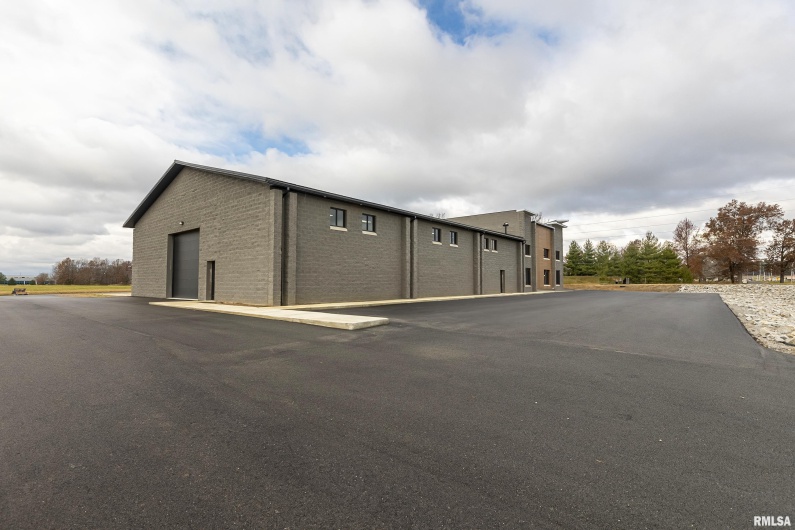 950 Pentecost Road, Marion, Illinois 62959, 0 , 0 ,0,Commercial Sale,For Sale,Pentecost,0,RMAEB451615
