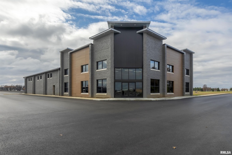 950 Pentecost Road, Marion, Illinois 62959, 0 , 0 ,0,Commercial Sale,For Sale,Pentecost,0,RMAEB451615
