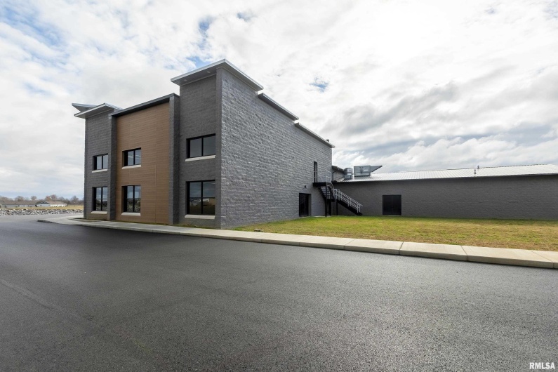 950 Pentecost Road, Marion, Illinois 62959, 0 , 0 ,0,Commercial Sale,For Sale,Pentecost,0,RMAEB451615